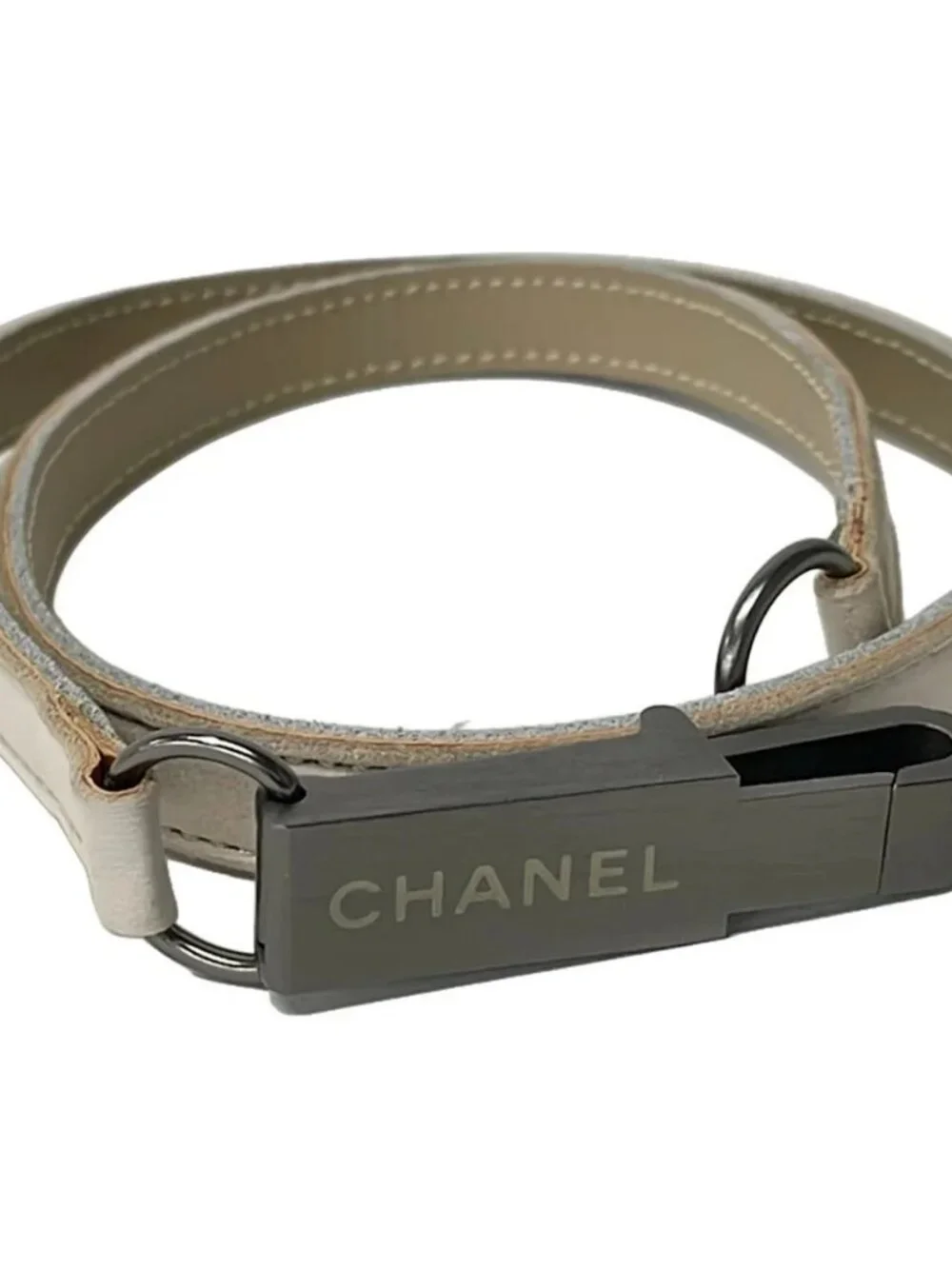 CHANEL | Accessories | Chanel Beige Silver Leather Hardware  display picture 3